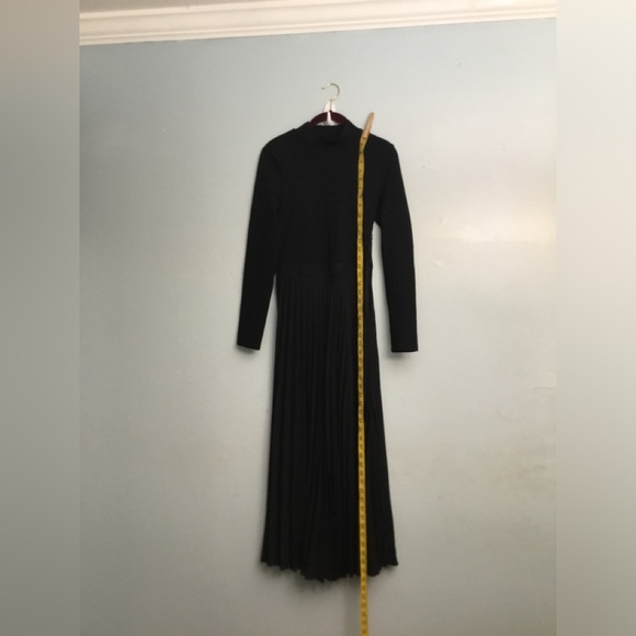 Zara Dresses & Skirts - Zara Elegant Black Long Sleeve Dress